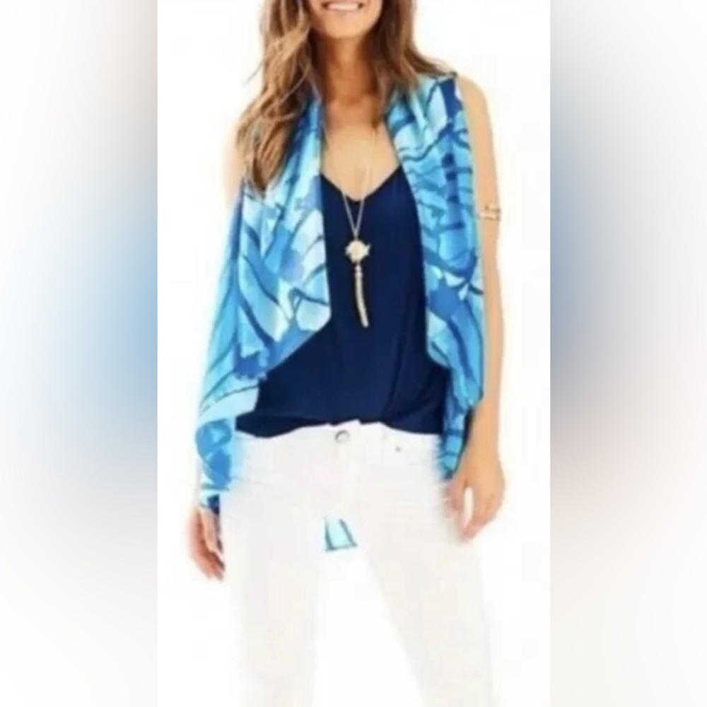 SOLD ON CROSSPOST 
NWT HTF 🦄 Lilly Pulitzer Stasia Silk Vest